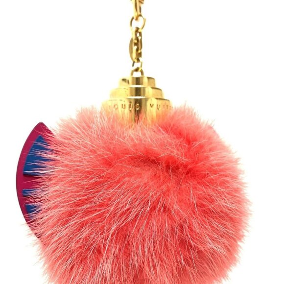 LOUIS VUITTON M65143 totem Bag Charm Key Holder fur pink/GoldHardware - Picture 3 of 14